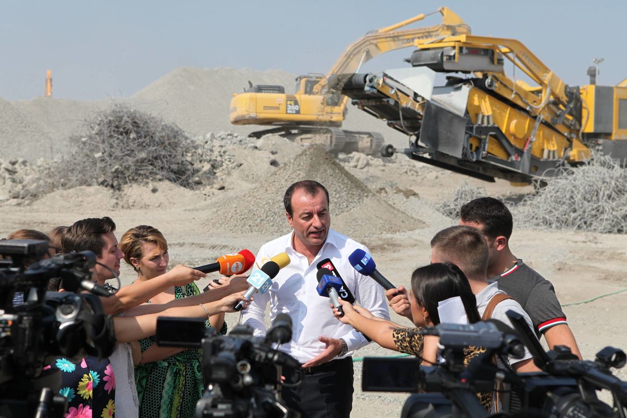 Pista Aeroportului Internaţional Chişinău în plin proces de reconstrucţie