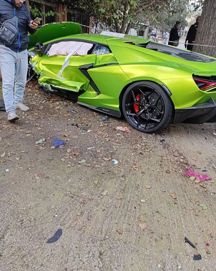 Работник автосалона разбил новейший суперкар Lamborghini за $600 000