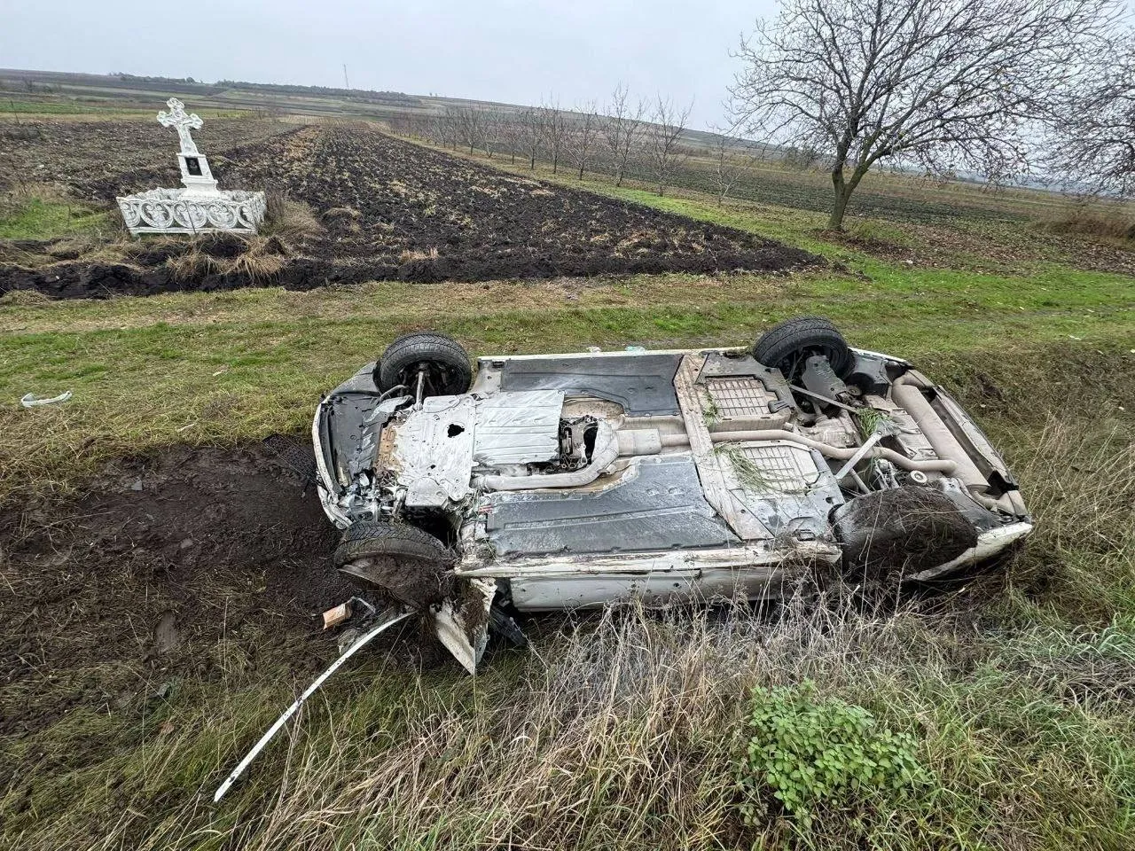 В Теленештском районе столкнулись два автомобиля: один человек погиб