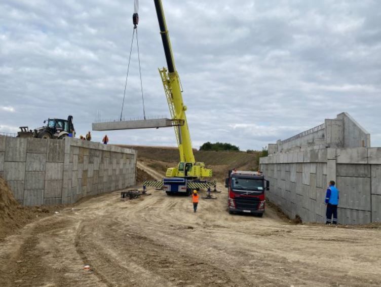 Выполнено более половины строительных работ на двух участках трассы М3