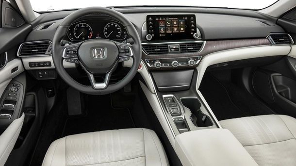 Honda показала новый седан Accord