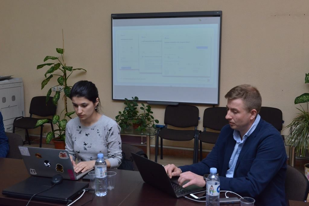 Начиная с 1 апреля первоклашек можно записывать в школу онлайн