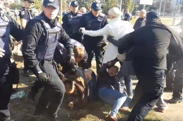 В Киеве произошли столкновения между активистами и полицией