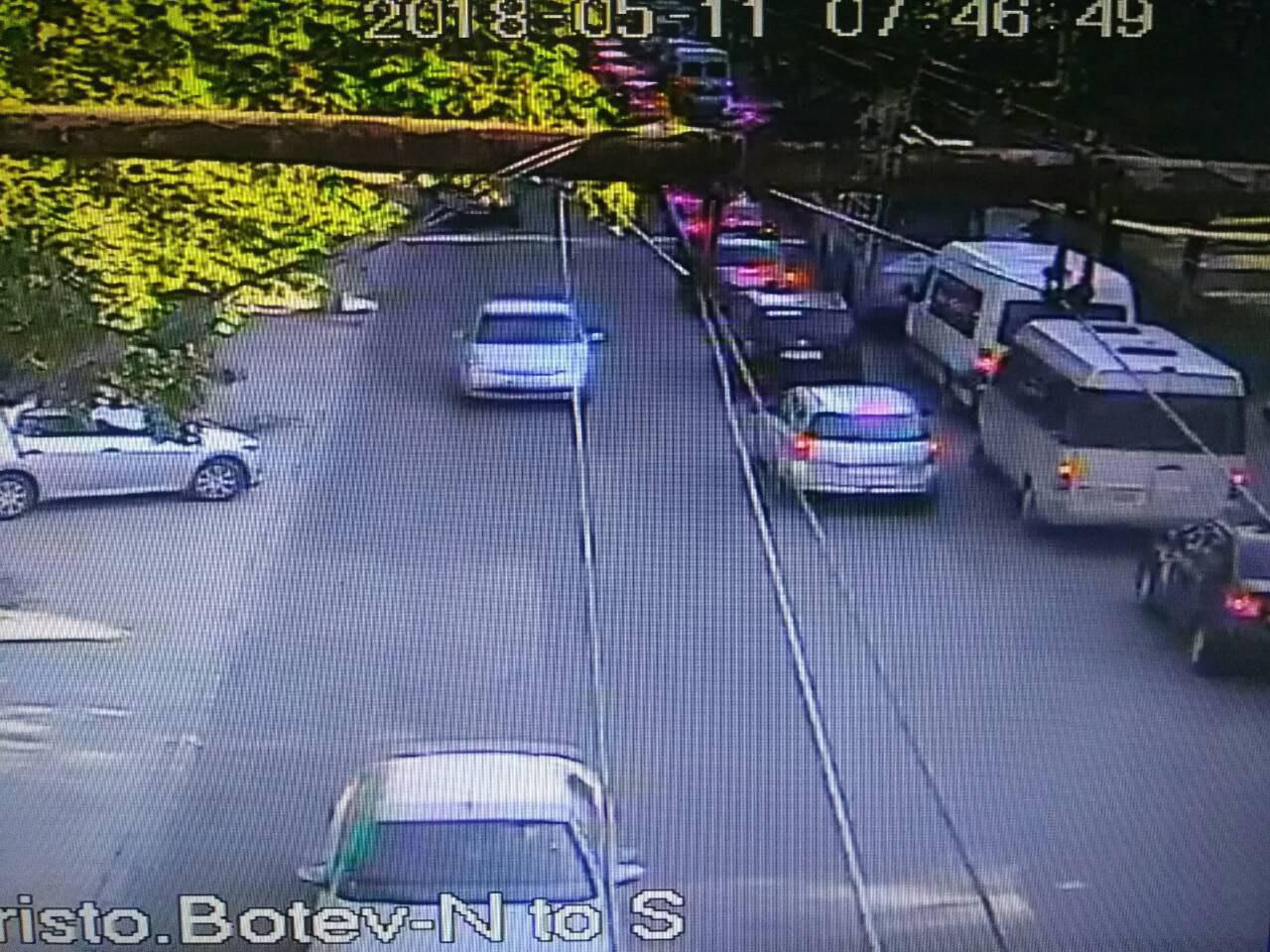 Служба InfoTrafic сообщила о ДТП и пробках в столице