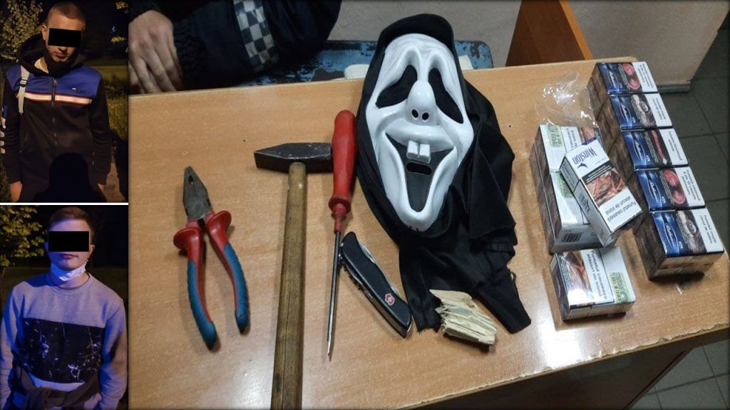 Ограбившие магазин в столице выдали себя, завидев полицейских на улице