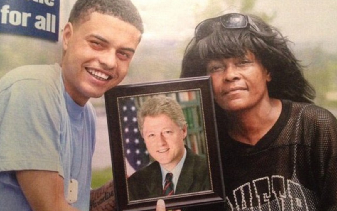 У Билла Клинтона нашли сына от темнокожей проститутки