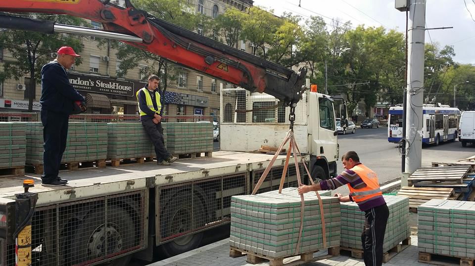Chirtoacă prezintă proiectul grafic de renovare a bd. Ștefan cel Mare: „Ne vom putea mândri”