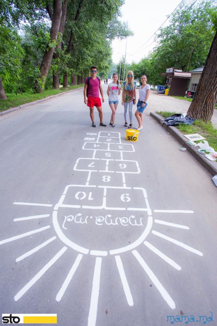 Mama.md нарисовала классики в столичных парках ®