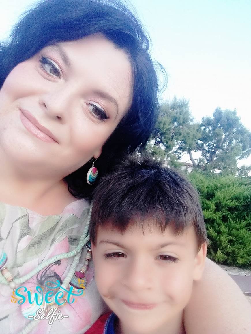 "Детей до пяти хорошо покупают": в Италии у женщины отобрали сына