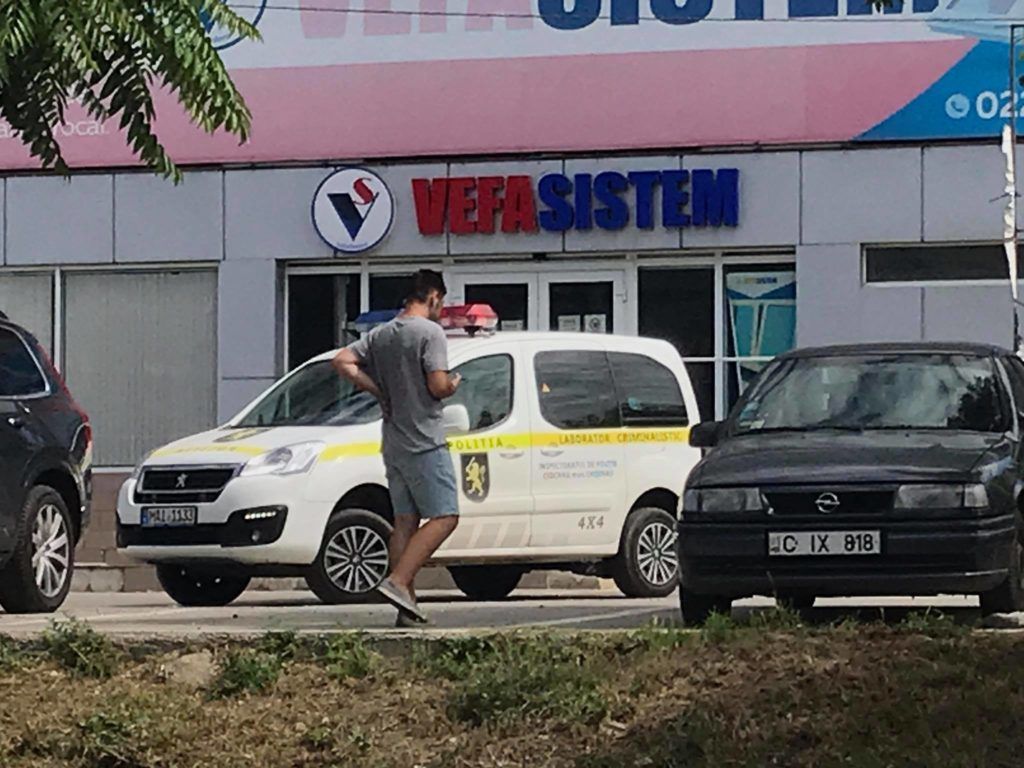 В столице мужчина умер от удара током