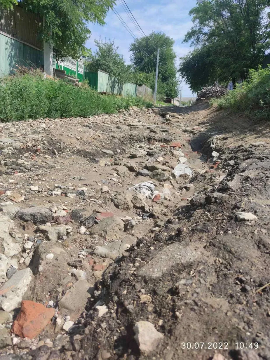 В Вулканештах вчерашний ливень размыл дороги и повредил здание примэрии