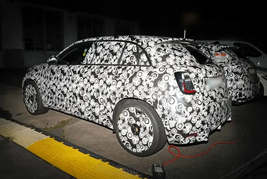 Fiat готовит недорогой спортивный электрокроссовер в ретростиле
