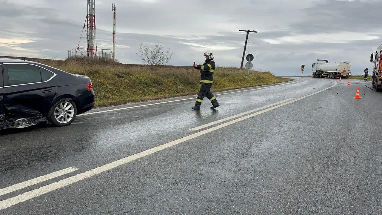 Accident grav în România cu implicarea a două vehicule din R. Moldova