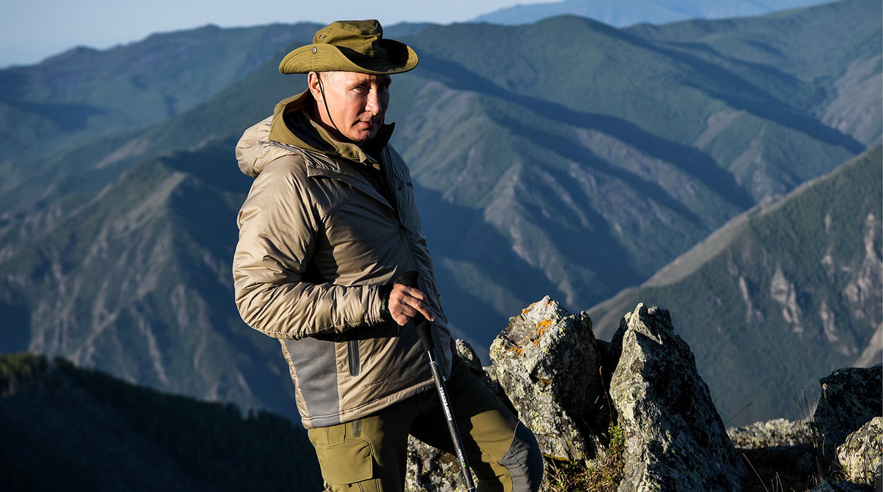 Опубликованы фотографии и видео отдыха Путина в Тыве