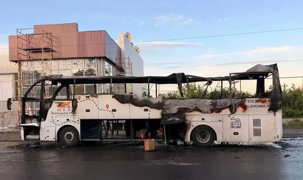 Șapte persoane au murit în urma unui atac cu drone asupra unui autobuz de linie în Donețk