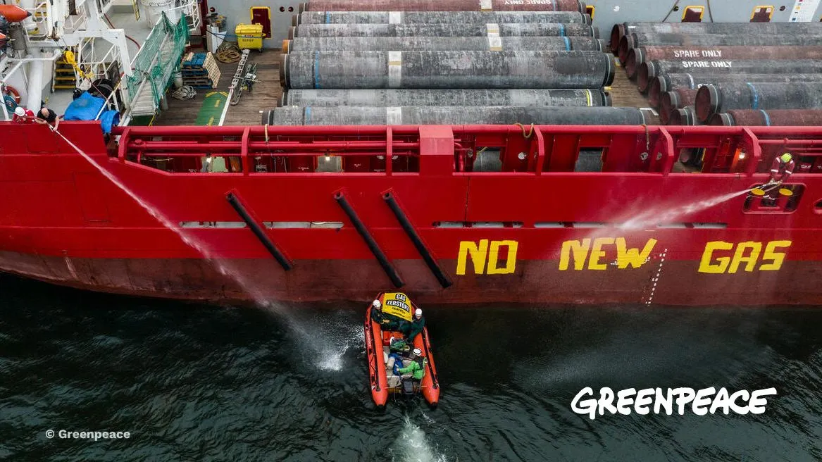 Активисты Greenpeace начали протесты против немецкого газопровода СПГ