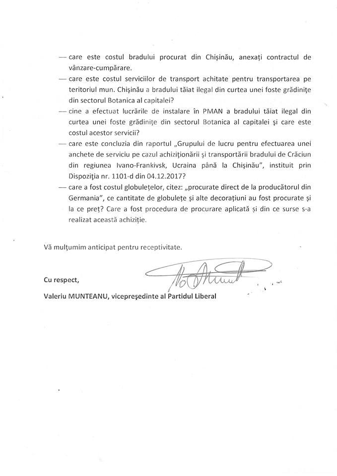 Мунтяну требует у примэрии раскрыть расходы на две елки