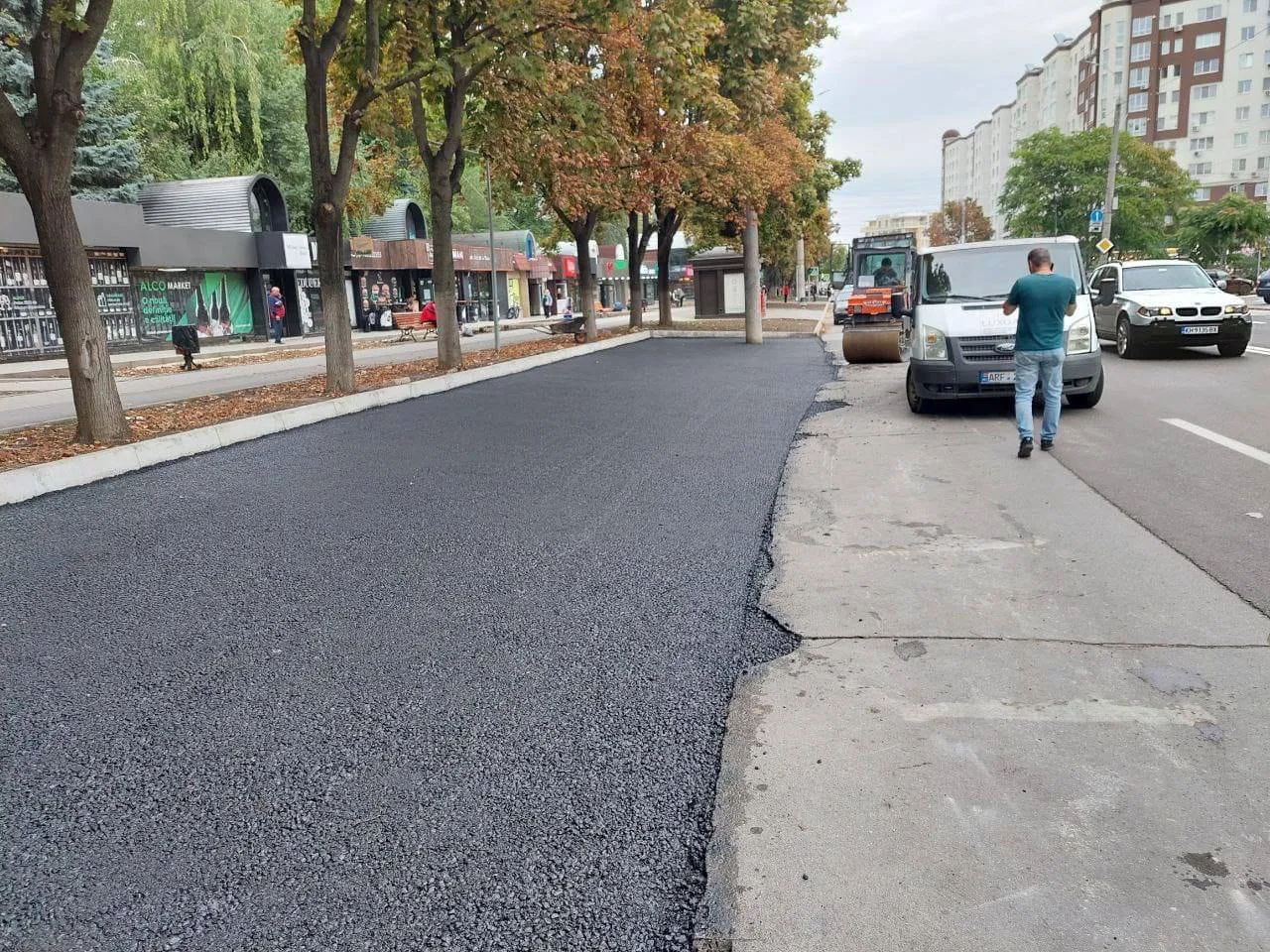 Начались работы по асфальтированию парковочных мест на Буюканах