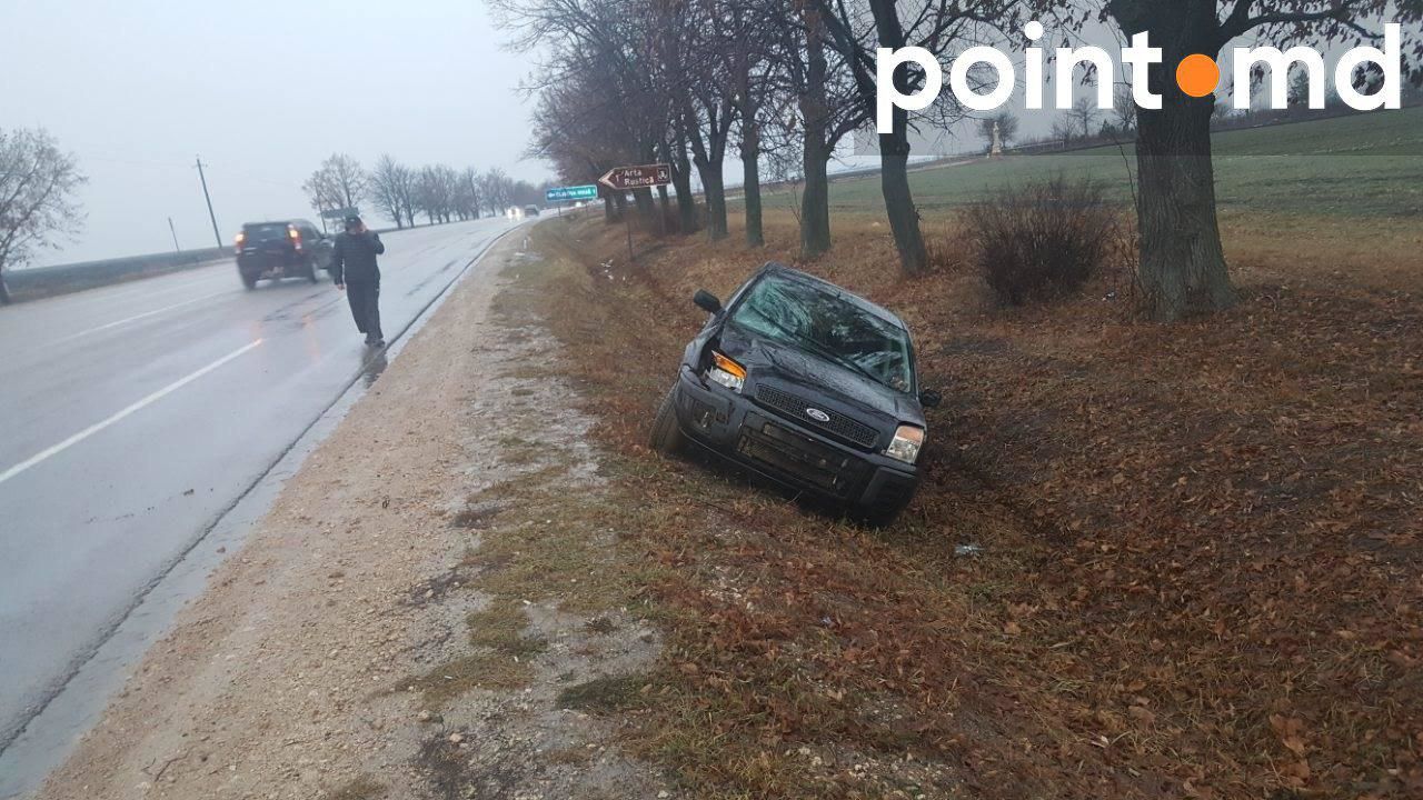 ДТП в Оргееве: Водитель уснул за рулем и сбил пешехода
