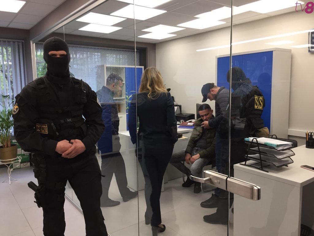 Обыски в Агентстве госуслуг: задержаны 5 человек