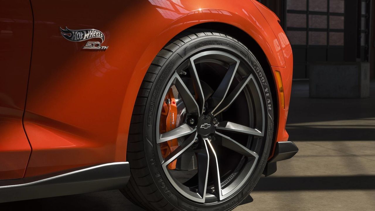 Chevrolet и производитель игрушек Hot Wheels построили дрэговый Camaro
