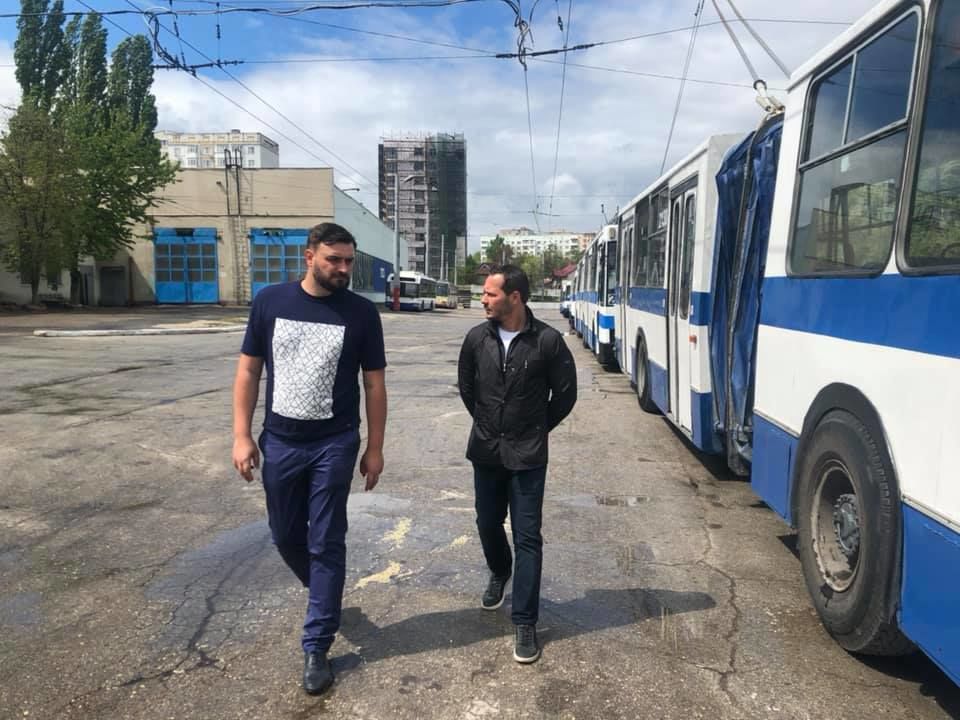 Побывав в троллейбусном парке, Кодряну нашел машины своего возраста