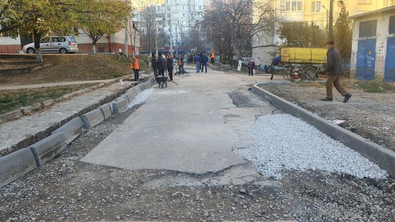 Чебан: В столице продолжается ремонт подъездных путей и тротуаров