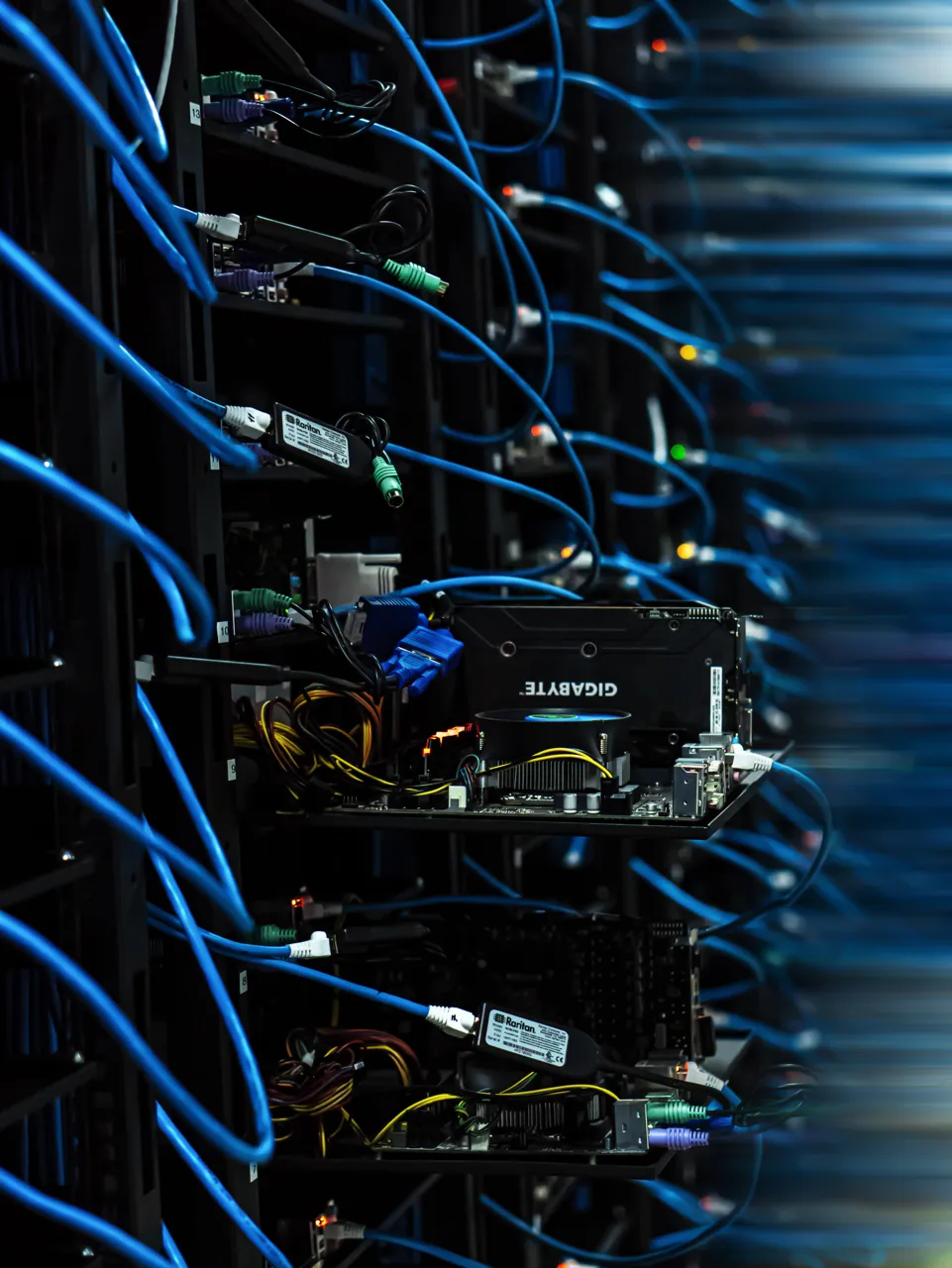 Мощные решения для AI: AlexHost запускает GPU серверы