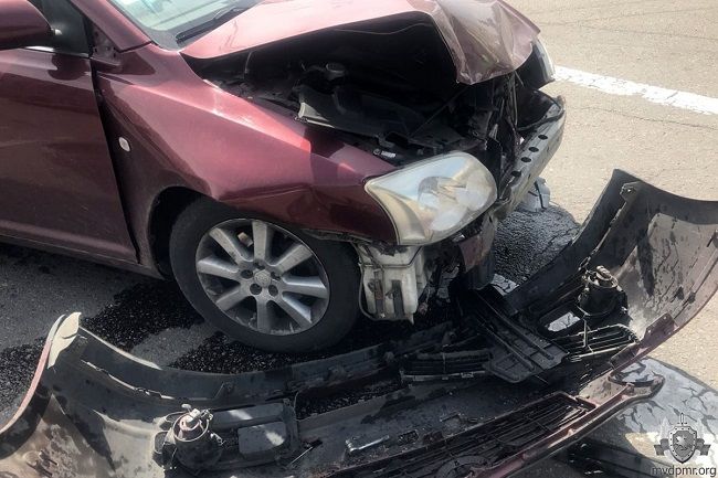 В Тирасполе произошло ДТП: два автомобиля получили серьёзные повреждения