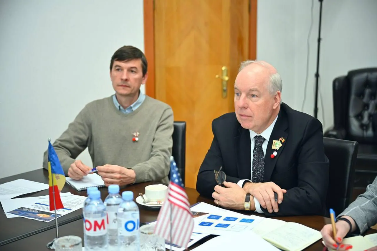 Чебан провел встречу с послом США в Молдове Кентом Д. Логсдоном