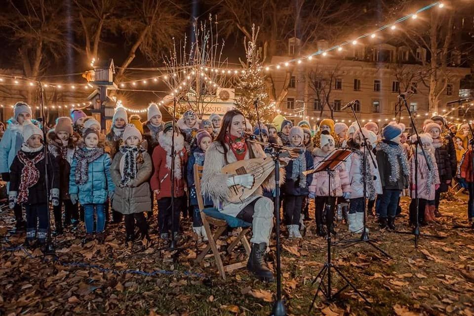 К зимним праздникам в столице подготовлено более 40 новогодних локаций