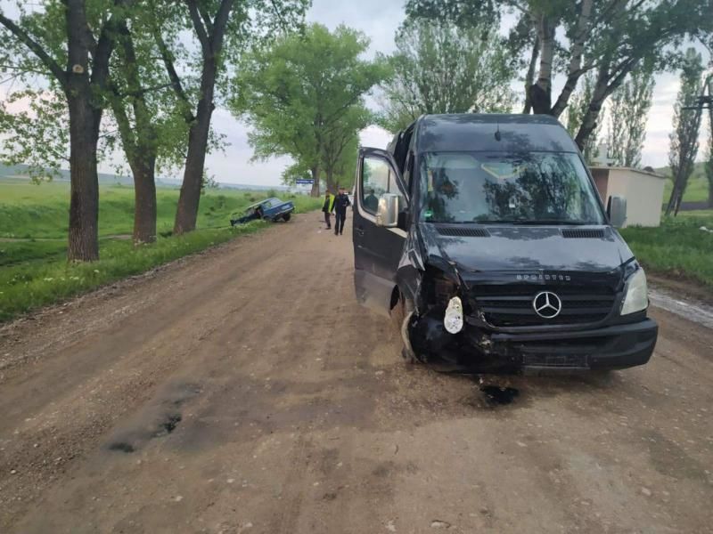В Оргеевском районе в результате ДТП погиб водитель ВАЗ