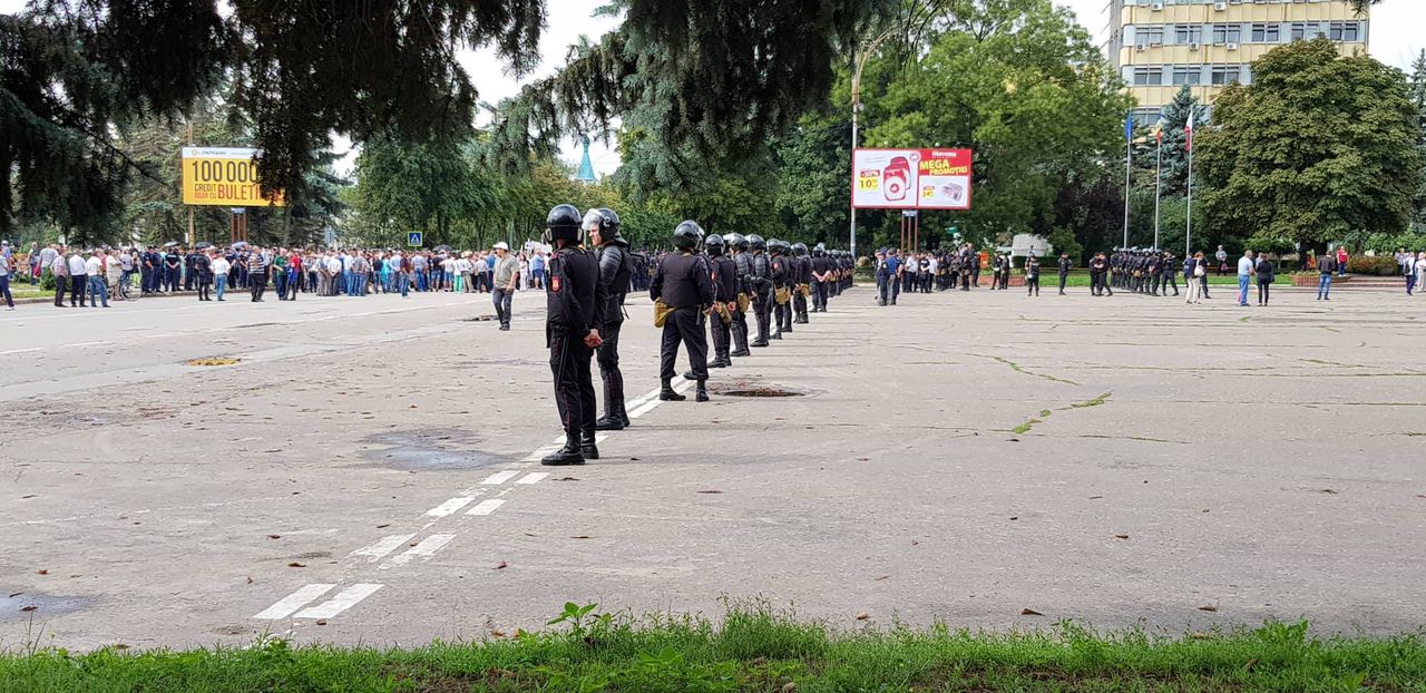 Движение национального сопротивления Acum провело акцию протеста в Унгенах