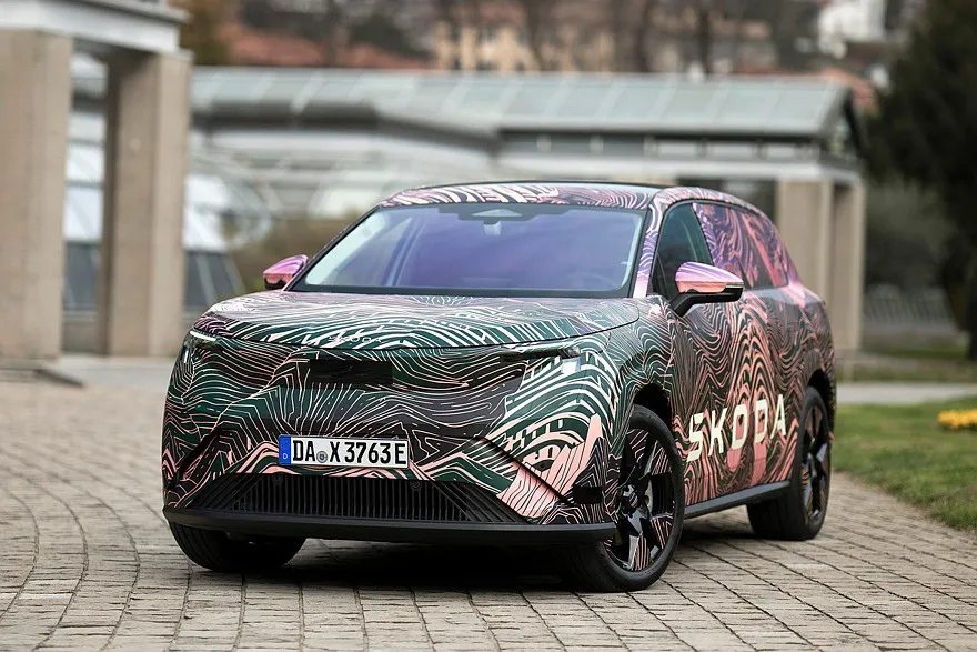 Skoda готовит премьеру электрического кроссовера Peaq с задним и полным приводом