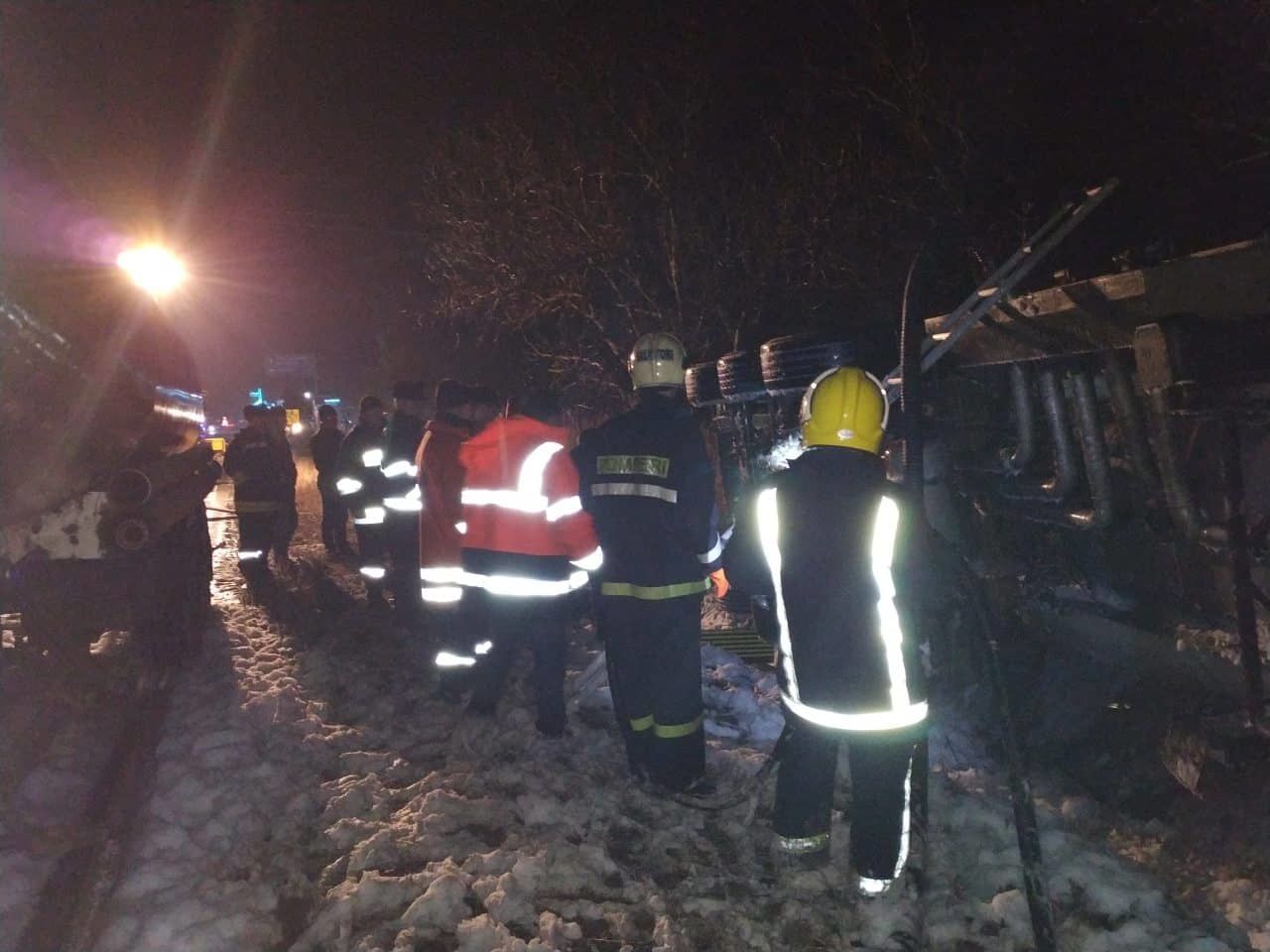 ДТП в Леушенах: столкнулись автомобиль и автоцистерна с топливом