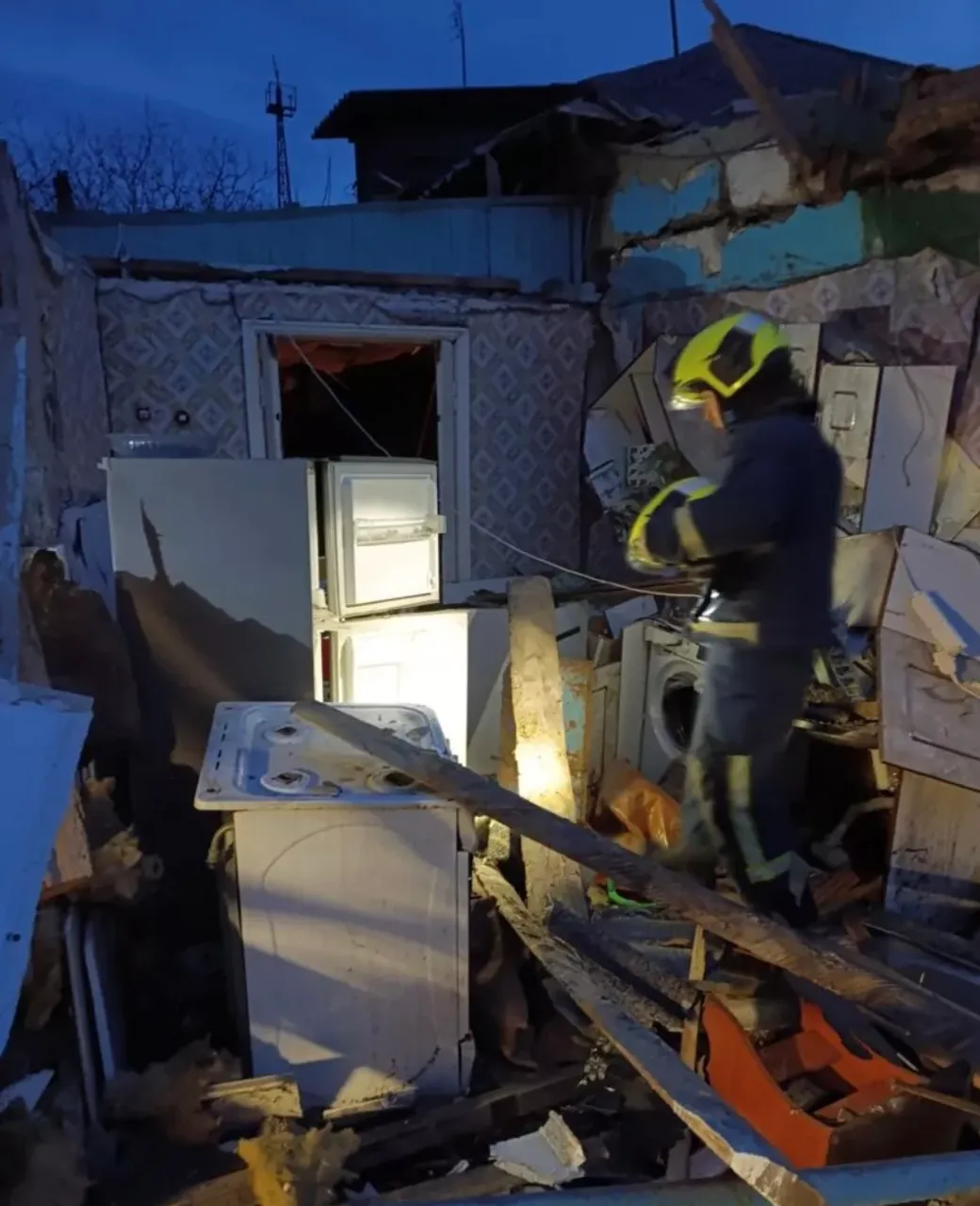 Explozie puternică într-o gospodărie din orașul Mărculești