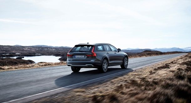 Volvo представила новый кроссовер