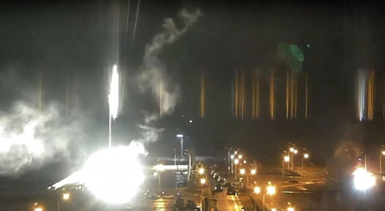 На Запорожской АЭС возник пожар из-за обстрелов