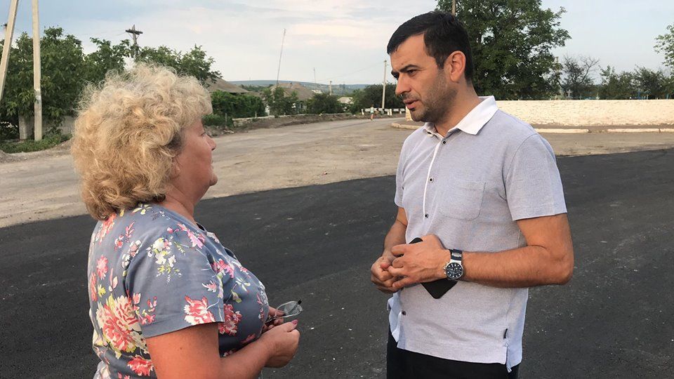 Лаборатория Госадминистрации проверила качество отремонтированной дороги в Варваровке