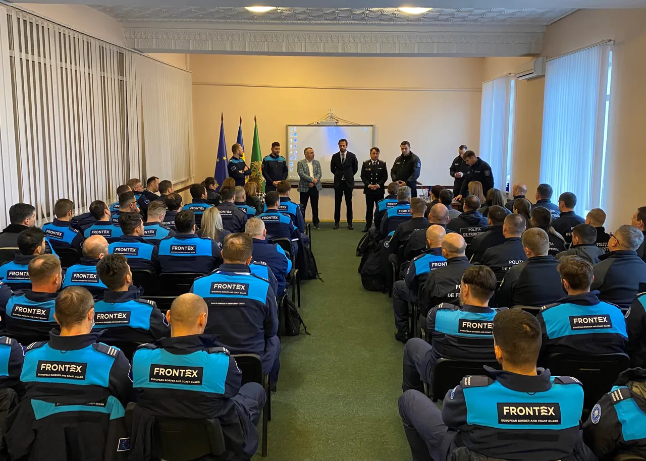 Девять офицеров Frontex награждены знаками Пограничной полиции Молдовы