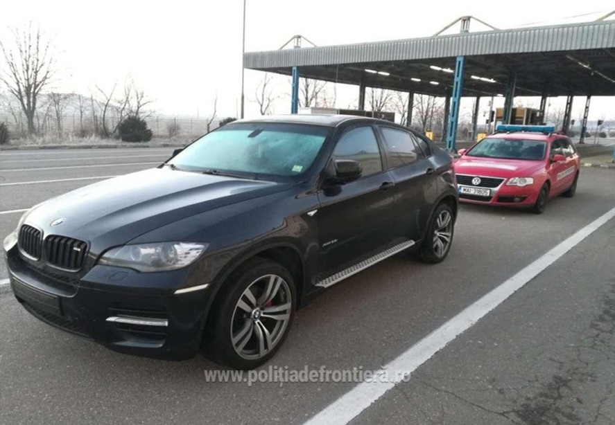 На румынской границе задержали гражданина Молдовы с угнанным в Италии BMW X6