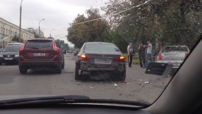На улице Албишоара за день произошли сразу четыре аварии