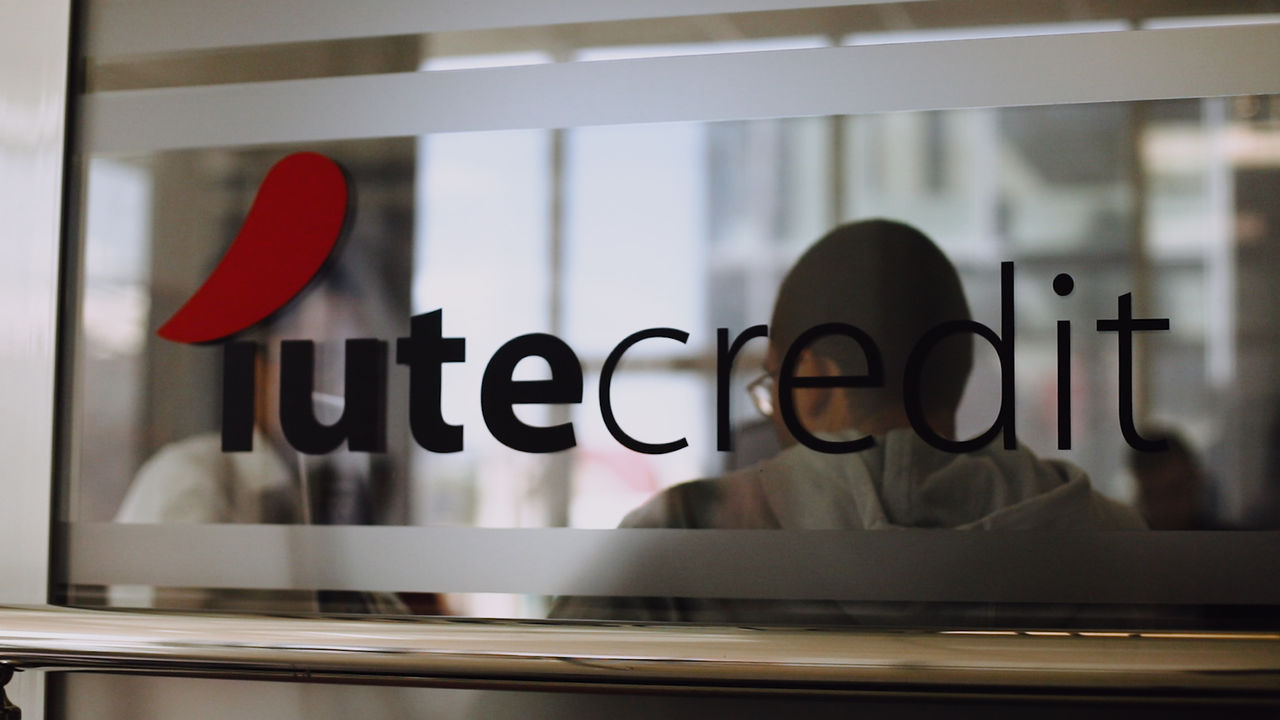 Iute Credit: Более 300 000 историй, написанных вместе ®