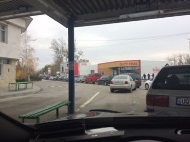 На таможне Скулень образовались гигантские пробки