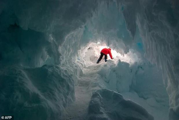 Peșteri calde, descoperite în Antarctica: Ar putea ascunde o lume absolut secretă