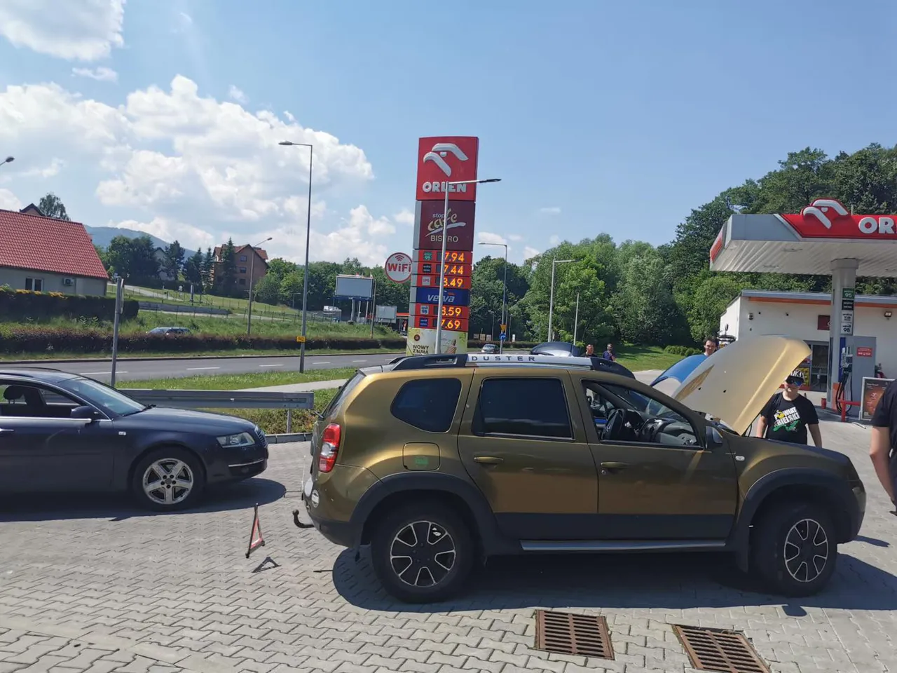 В Польше водители начали протестовать из-за высоких цен на горючее