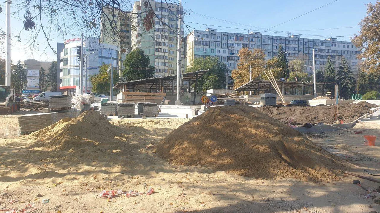 Продолжается ремонт подземного перехода в столичном секторе Ботаника