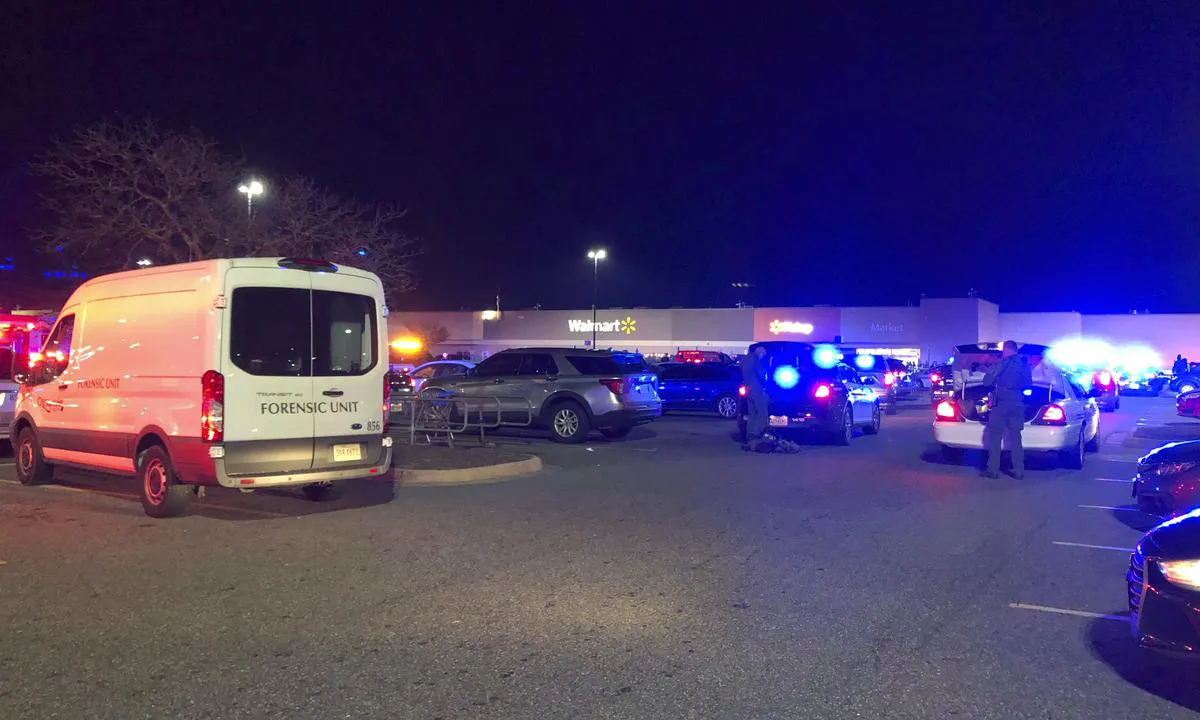 В США мужчина открыл стрельбу в магазине Walmart: есть погибшие