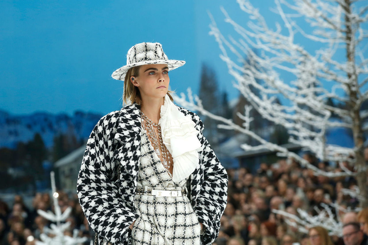 Chanel показала последнюю коллекцию Карла Лагерфельда
