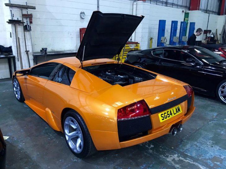 Cum arată cel mai folosit Lamborghini din lume. A fost rulat 418.000 km